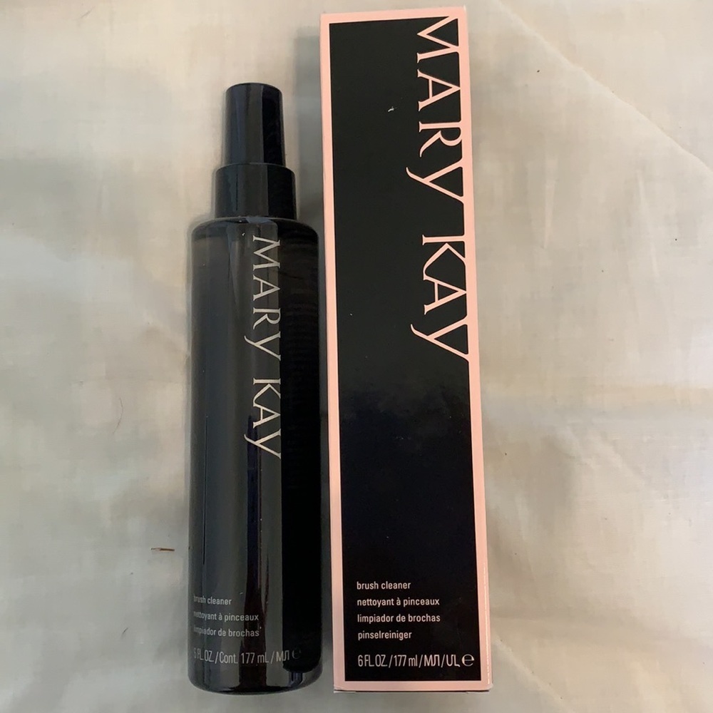 Mary Kay Cosmetic Brush Cleaner New in Box Size 6 oz